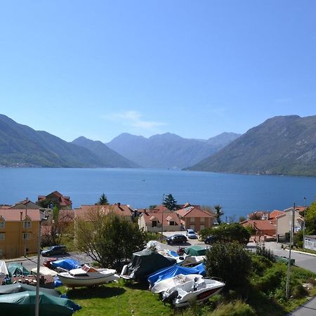 Apartments Dobrisa Kotor Exterior foto
