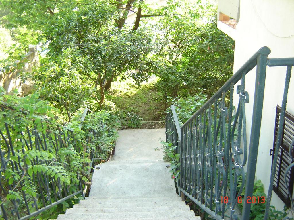 Apartments Dobrisa Kotor Exterior foto