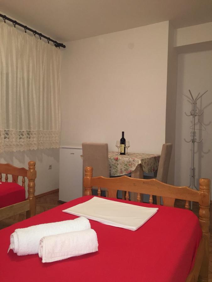 Apartments Dobrisa Kotor Exterior foto
